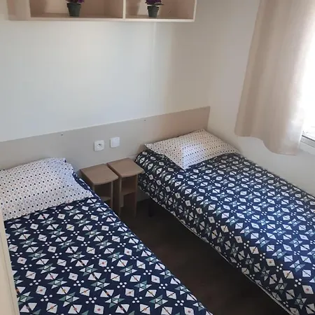 Mobilhome Neuf De 2020 , Chambres Spacieuses Campsite Frejus